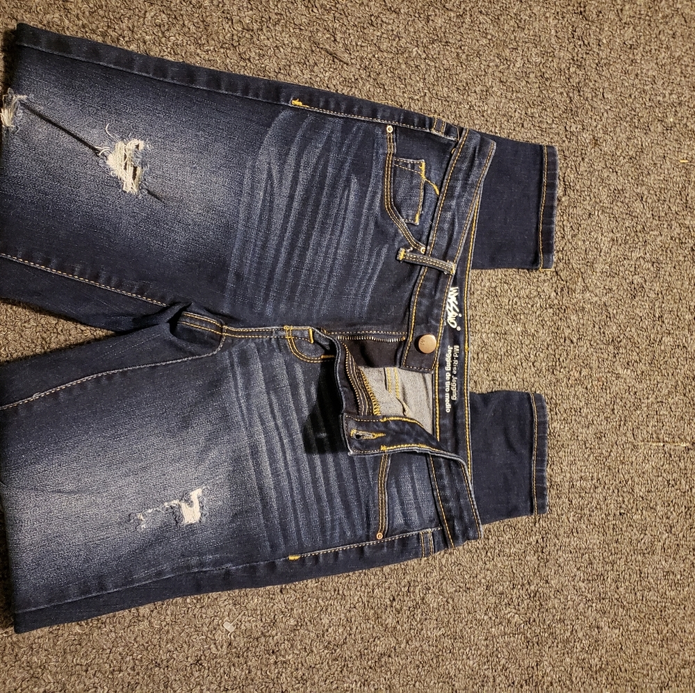 Mid-Rise Jeans